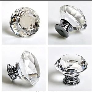 Crystal drawer pulls (6)